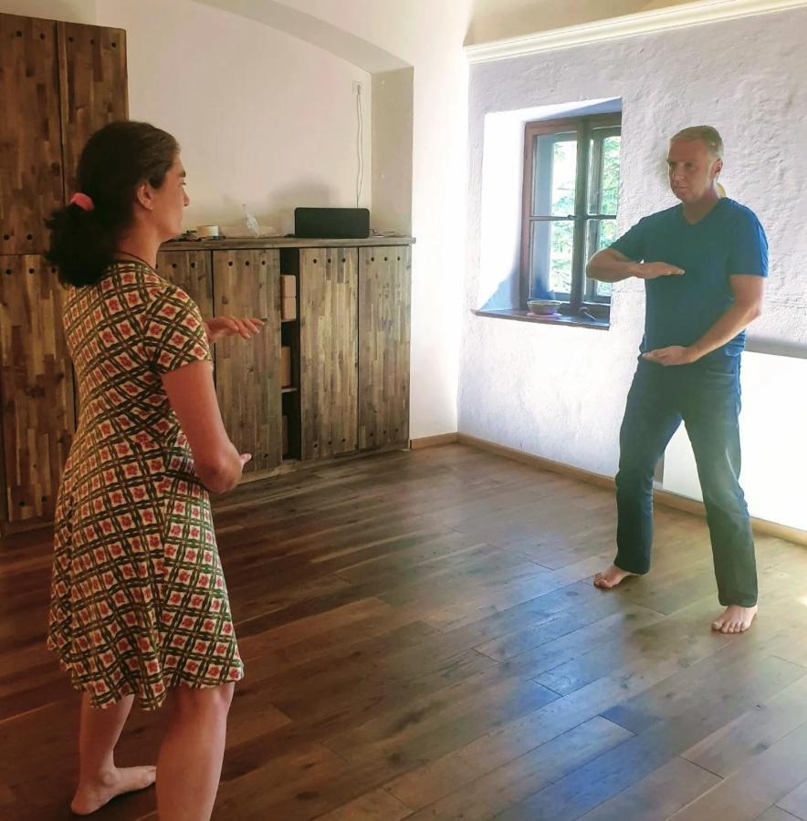 Tauglerei Appartement Enzian In Den Zauberbergen سانكت كولومن المظهر الخارجي الصورة